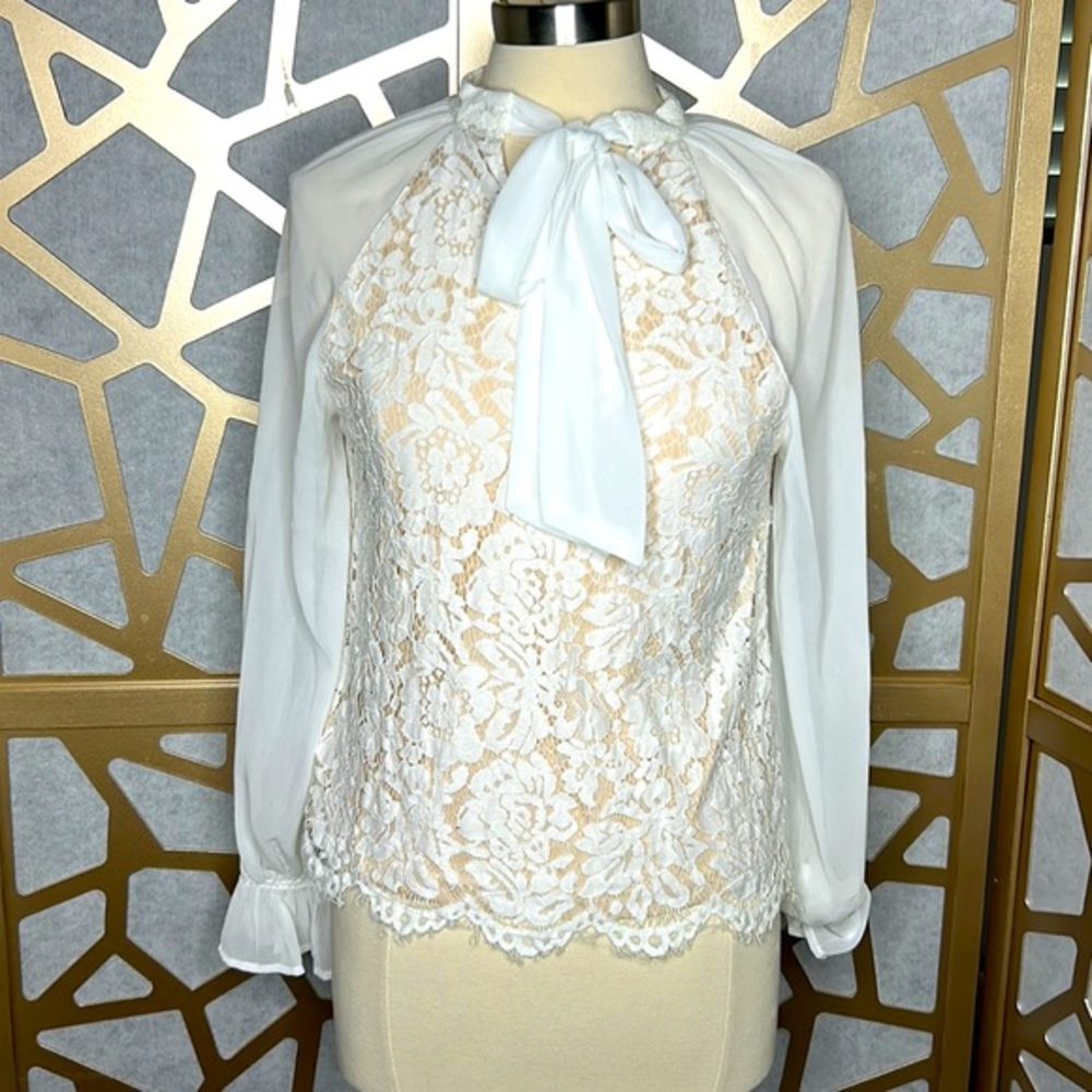 Jealous Tomato‎ Lace Blouse Ties At Neck